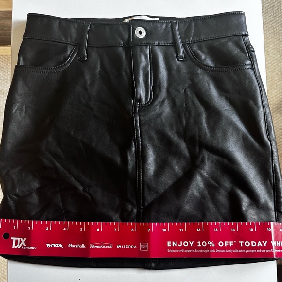 Black Abercrombie Kids Faux Leather Skirt - Picture 5 of 7